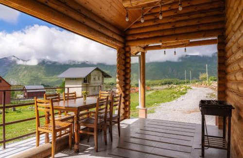 Ganisi Ski Chalet | Snow Time Eco Chalet