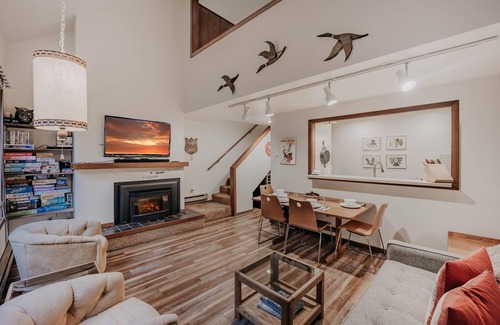 Glacier Condo | Snowater Condo #91 - Wi-Fi - Pets Ok - Sleeps 6