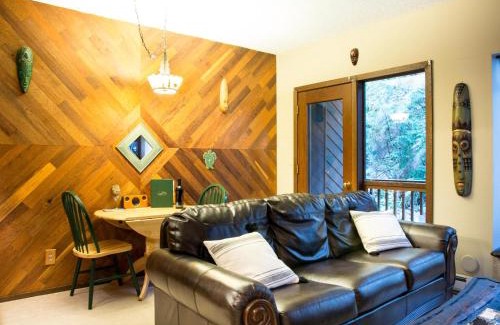 Deming House | Snowater Nook