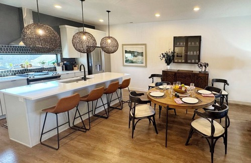 Morgan House | Snowbasin Bungalow - Mountain Luxury & Close to The Ranch & Near SLC/Park City