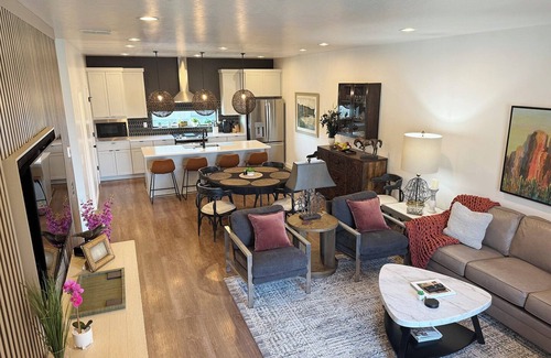 Morgan House | Snowbasin Bungalow - Mountain Luxury & Close to The Ranch & Near SLC/Park City