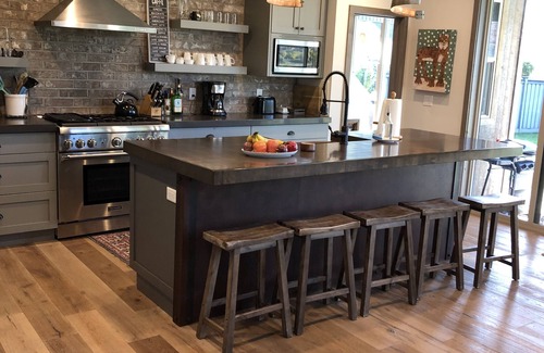 Huntsville House | SnowBasin/Powder Mountain-Home On The Lake