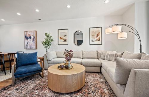 Mountain Green House | Snowbasin Retreat in Roam RO 5966 Wkly Disc