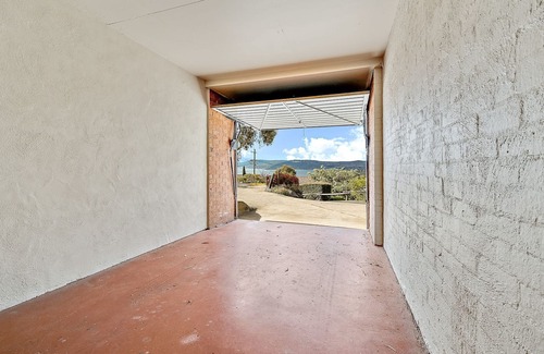 Jindabyne House | Snowbird 1 - Charming 2BR Townhouse l Lake Views l Air-Con l Off-Street Parking