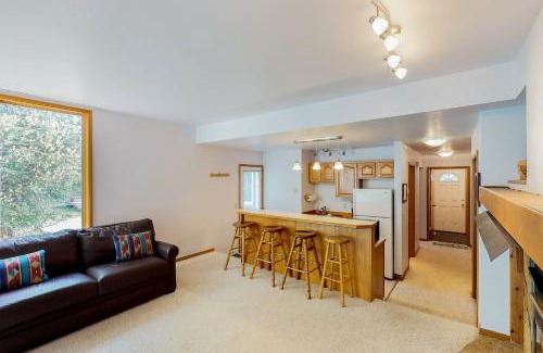 Alyeska Apartment | Snowbird 131-B