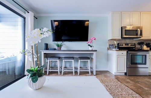 Tybee Island Apartment | Snowbird 30 Day - Condo with pool