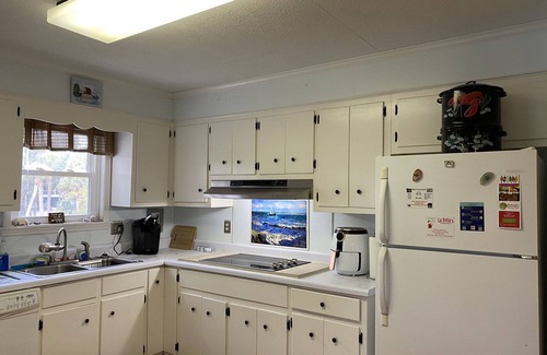 Edisto Island House | SNOWBIRD DISCOUNT! Partial OCEAN VIEW! Fenced yard bring doggo. WaterFront DOCK