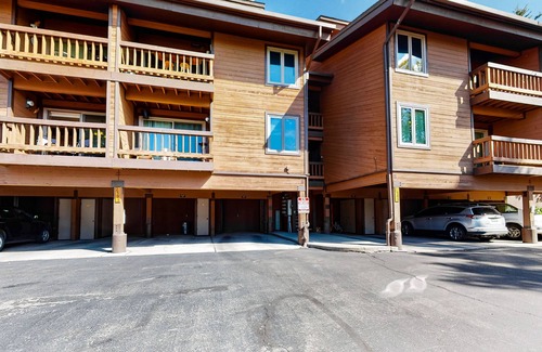 Steamboat Springs Condo | Snowbird-friendly with year-round hot tub, balcony & wood fireplace