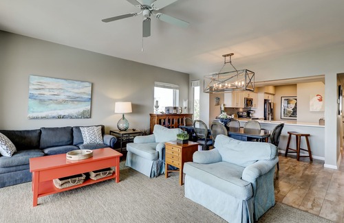 Rosemary Beach Condo | Snowbird-friendly condo with pickleball on the beach close to shops & dining