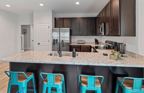 Navarre House | *Snowbird Rates/Monthly Discounts* Pool, Paddle Boards & BBQ Grill