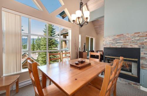 Upper Village Apartment | Snowbird Townhouses by Elevate Vacations