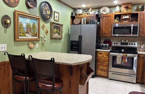 Ono Island House | Snowbirds Welcome! Close to Beaches @ Perdido Key! Family Friendly Great Kitchen