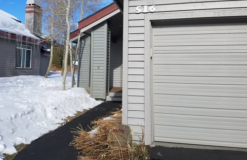 Mammoth Lakes Condo | Snowcreek Resort,516 Golden Creek Road, BTC 4652-0059