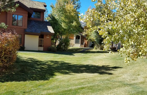 Mammoth Lakes Condo | Snowcreek Resort Vacation Rental #433