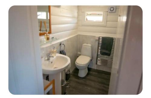 Bronaber Ski Chalet | Snowdonia Escapes# Scenic Log Cabin with Views, WIFI & 2 Double bedrooms