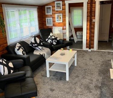Bronaber House | Snowdonia luxury log cabin