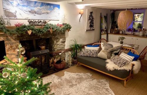 Beddgelert House | Snowdonia Stone Cottage