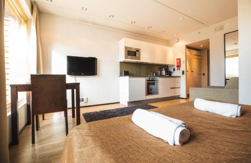 Sirkka Apartment | Snowline Stay A13 by Aavalevi Holidays, Ski-In Ski-Out, Levi Center