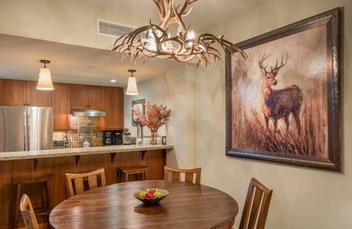 Snowmass Village Condo | Snowmass Summit Sanctuary: Premier Mountain Condo