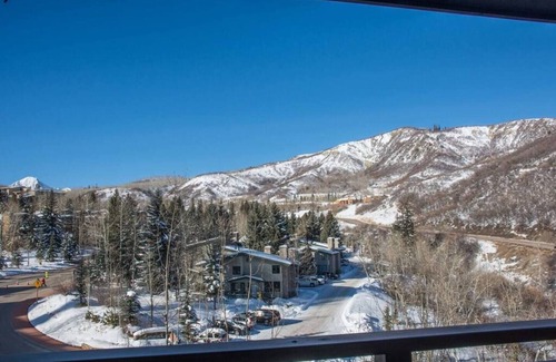 Snowmass Village Condo | Snowmass Summit Sanctuary: Premier Mountain Condo