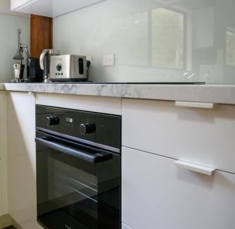 Upper Coopers Creek House | Snows Creek Retreat - The Creek House