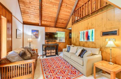 Snowshoe House | Snowshoe Cabin with Resort Perks - Ski, Tube and More!