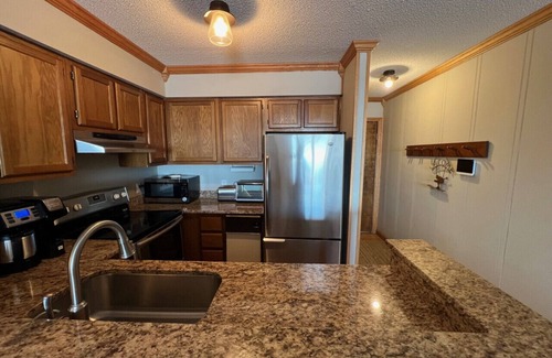 Snowshoe Condo | Snowshoe Condo 2BR Walking distance to slopes