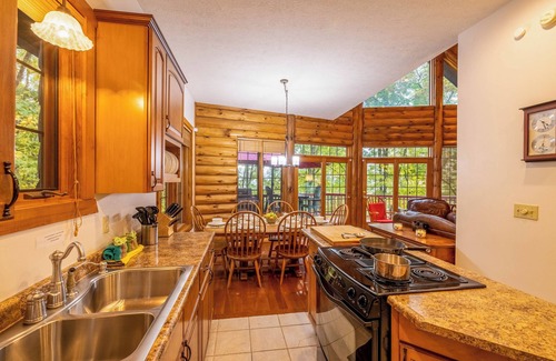 Slatyfork Farm House | Snowshoe WV 'Mountain Retreat' Starlink