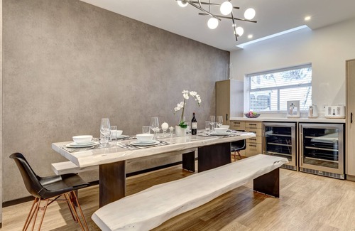 Upper Village House | Snowy Creek 15 - Ski in Ski out, Complete Luxury Renovation, Fireplace
