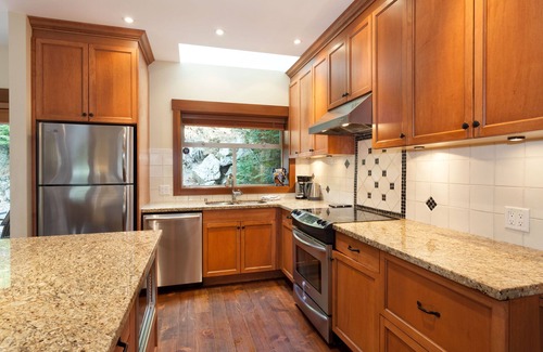 Upper Village Hotel | Snowy Creek Unit #17- Ski In Ski Out Private Hot Tub SUPERIOR CLEANING PRACTICES