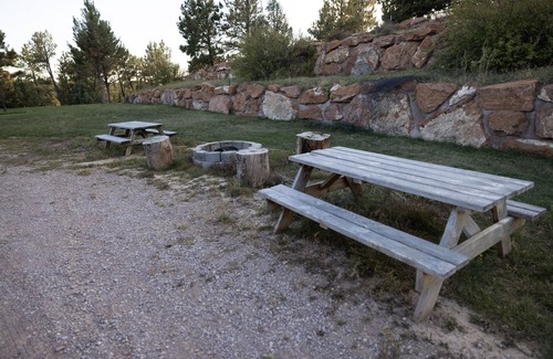 Hot Springs Cabin | Snug and Welcoming Room in Cabin - Room 114