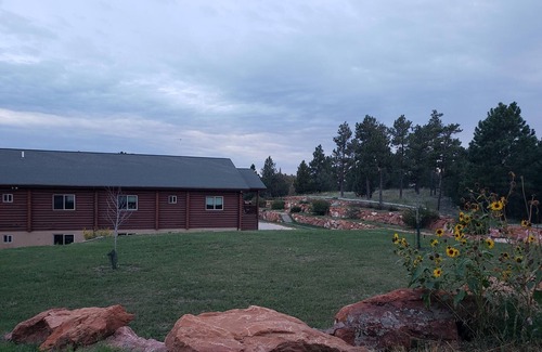 Hot Springs Cabin | Snug and Welcoming Room in Cabin - Room 114
