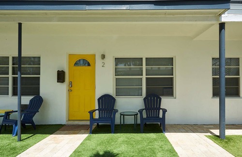 Lauderdale Beach Apartment | Snug Apart Walking Distance to the Beach, F.Lauderdale, Wifi, BBQ, Gated