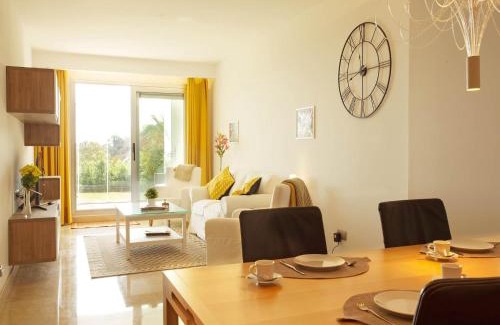 Ojen House | Snug apartment with garden
