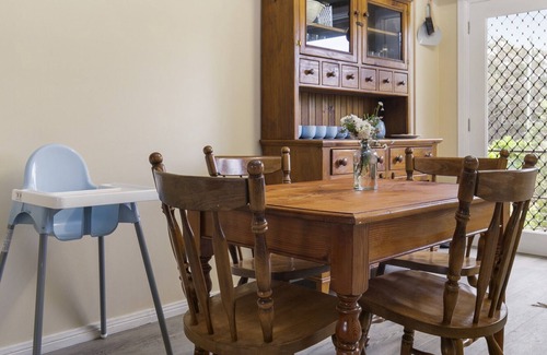 Katoomba House | Snug Cottage - Two Bedroom House, Sleeps 4