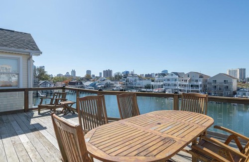 Atlantic City House | Snug Harbor Waterfront House