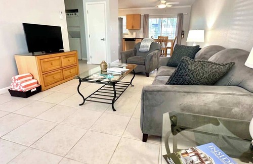 Seven Mile Beach Condo | Snug Harbour View #4 at 7 Mile Beach on Canal