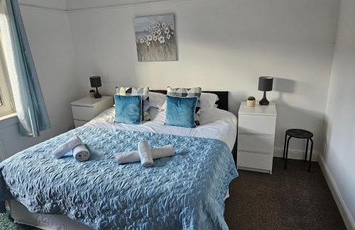 Helensburgh Apartment | Snug - Meadhan Apartment
