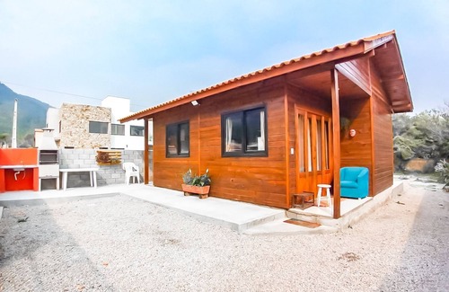Alto Ribeirao House | South Island House, close to Campeche, air, sea, mountains and Lagoa do Peri