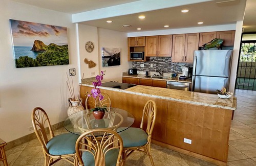 Kahana Condo | SO CLOSE YOU CAN HEAR THE OCEAN-Oceanfront-Unobstructed View-Quiet Top Floor