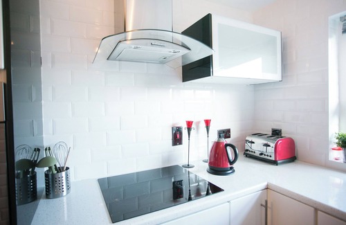 Belfast City Centre Apartment | So-Cute Cityside Apartment - 2 Bedroom Apartment. Sleeps 5