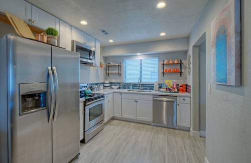 South Scottsdale Condo | So Fresh & So Clean! Old Town Scottsdale Condo near Camelback Mountain