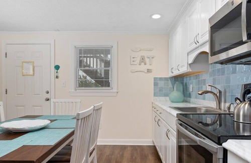 Midtown Ocean City Condo | So Much Fun Within Walking Distance with this 2 BR 2 BA Unit!