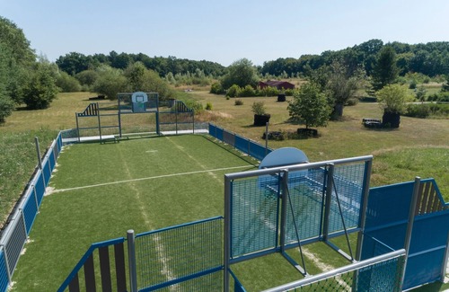 Sainte-Genevieve-des-Bois Villa | So Villa les Cabanes (45) - Heated swimming pool - City Stadium - 1h30 Paris - 62p