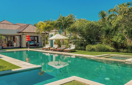 Nusa Dua Villa | SO3005 - Waterfront 3 Bedroom Villa in Nusa Dua
