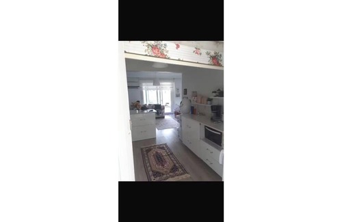 Bayraklı House | Soak up the summer in our home