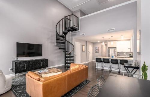 Over-the-Rhine House | Soaring 2-Bedroom Parkside Loft Walkable to it All