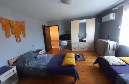 Kladovo House | Soba Lavanda