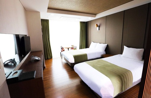 Yeongju Hotel | Sobaeksan Punggi Spa Resort