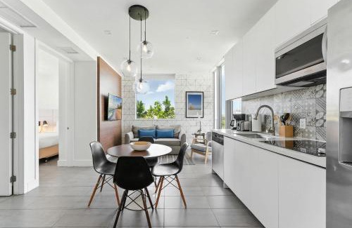 Flamingo/Lummus Apartment | SoBe 2 Bedroom Near Ocean Drive